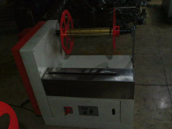 自動(dòng)收邊機(jī)